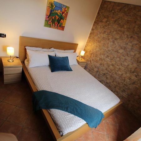 شقة Sunny Rome Attico Con Jacuzzi, Terrazzo E Fibra المظهر الخارجي الصورة