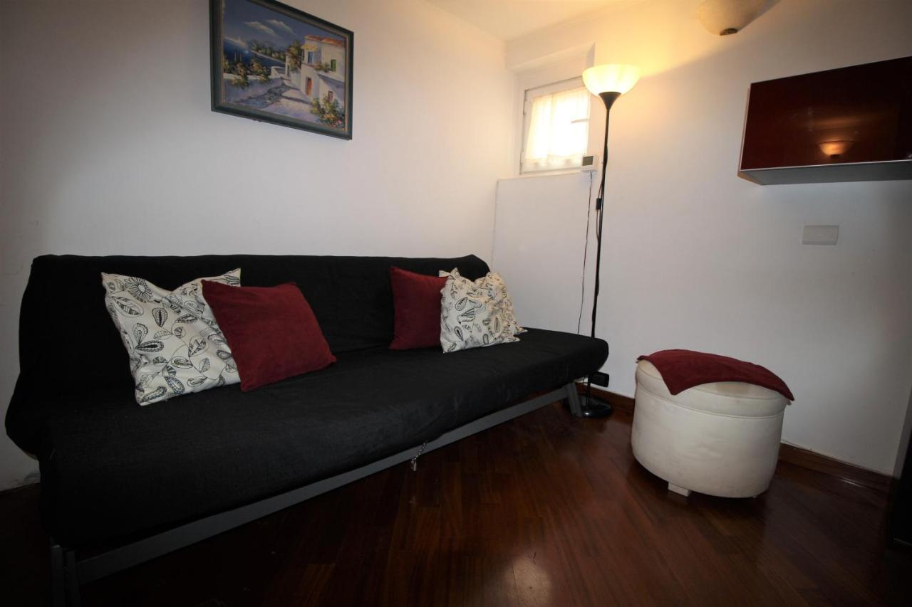 شقة Sunny Rome Attico Con Jacuzzi, Terrazzo E Fibra المظهر الخارجي الصورة