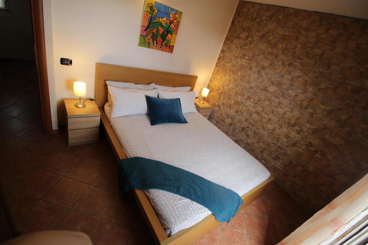 شقة Sunny Rome Attico Con Jacuzzi, Terrazzo E Fibra المظهر الخارجي الصورة